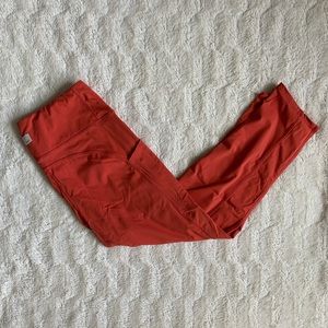 Vuori Seascape Capri Leggings in Melon Size Medium